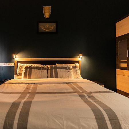 Hive Service Apartment Коимбаторе Екстериор снимка